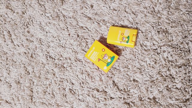 아토팜 야외놀이 선스틱 SPF50+ PA++++ 리뷰 사진