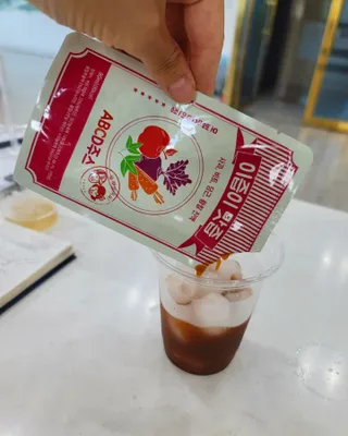 본황칠 이즙이 맛즙 ABC주스 30EA — 5점을 준 리뷰어가 2022년 8월 올린 사용 사진