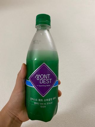 몽베스트 Montbest with Sparkling water Plain 20병 — 5점을 준 리뷰어가 2022년 7월 올린 사용 사진