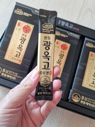 [광동제약] 광동 광옥고 홍삼 본 30포+쇼핑백 증정 — 5점을 준 리뷰어가 2021년 12월 올린 사용 사진