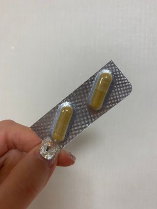 메디타민 원헌드레드 그린프로폴리스 — 5점을 준 리뷰어가 2021년 10월 올린 사용 사진