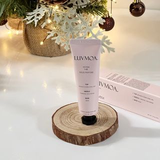 러브모아 향수 고체향수 승무원 고체향수 바르는 향수 니치향수 도손 우드세이지 앤 씨솔트 — 5점을 준 리뷰어가 2022년 12월 올린 사용 사진