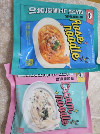 [푸딩팩토리] 로제누들떡볶이 500g / 까르보나라크림누들떡볶이 500g — 5점을 준 리뷰어가 2022년 7월 올린 사용 사진