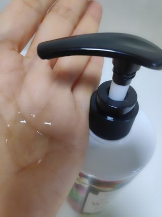 조향사 바디 앤 핸드 워시 화이트 포레스트 — 5점을 준 리뷰어가 2022년 6월 올린 사용 사진