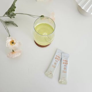 [음료수 대신 가능!]  빠르게 흡수되는 아임오 타먹는 콜라겐 1박스 — 4점을 준 리뷰어가 2023년 4월 올린 사용 사진