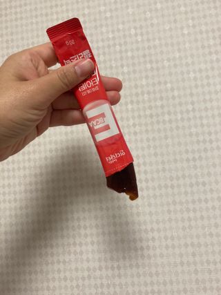 [인디닥터] 타이탄 BCAA 프로틴 젤리스틱 — 5점을 준 리뷰어가 2022년 5월 올린 사용 사진