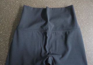 [딕시] 힙 플랙션 레깅스 HIP FLEXION Leggings — 5점을 준 리뷰어가 2022년 5월 올린 사용 사진