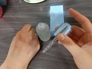 슬로우 스킨스 슬로우 여우구슬 앰플 — 5점을 준 리뷰어가 2021년 4월 올린 사용 사진