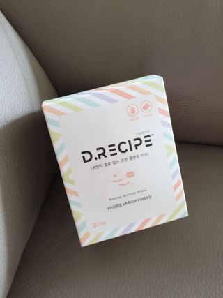 디레시피 세안이 필요없는 순한 클렌징 티슈 — 5점을 준 리뷰어가 2021년 4월 올린 사용 사진