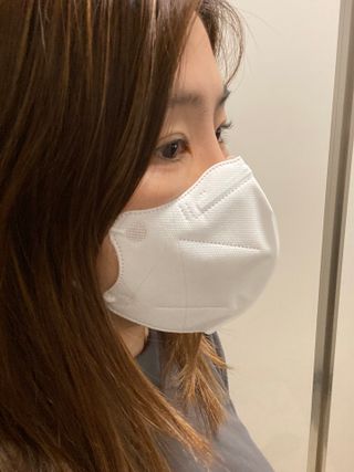 [에버그린] 2D 새부리형 KF80 중형 화이트 25매 — 5점을 준 리뷰어가 2021년 8월 올린 사용 사진