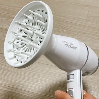 에프에이치아이코리아 마르세이유 사이클론 드라이기 — 4.5점을 준 리뷰어가 2021년 6월 올린 사용 사진