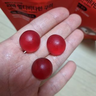 [푸름웰니스] 라바 멀티비타민 구미 36g — 5점을 준 리뷰어가 2021년 12월 올린 사용 사진