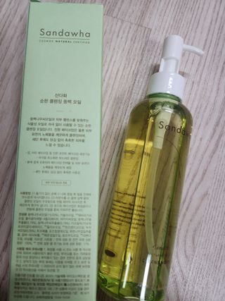 스킨큐어 산다화 순한 클렌징 동백 오일 200ml — 5점을 준 리뷰어가 2023년 8월 올린 사용 사진