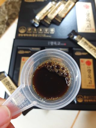 [광동제약] 광동 광옥고 홍삼 본 30포+쇼핑백 증정 — 5점을 준 리뷰어가 2021년 12월 올린 사용 사진