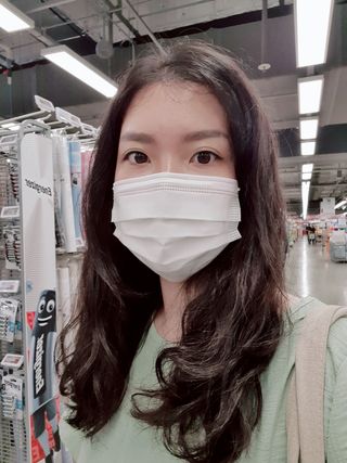 JHWORLD 스누피 마스크 정품 스누피 닥터클린 국내 아동용 성인용 3중 MB필터 일회용 덴탈마스크 50매 — 5점을 준 리뷰어가 2021년 9월 올린 사용 사진