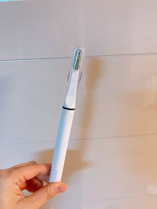트로마츠 심플 미세전류 칫솔 — 4점을 준 리뷰어가 2022년 5월 올린 사용 사진