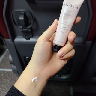 러브모아 향수 고체향수 승무원 고체향수 바르는 향수 니치향수 도손 우드세이지 앤 씨솔트 — 5점을 준 리뷰어가 2022년 12월 올린 사용 사진