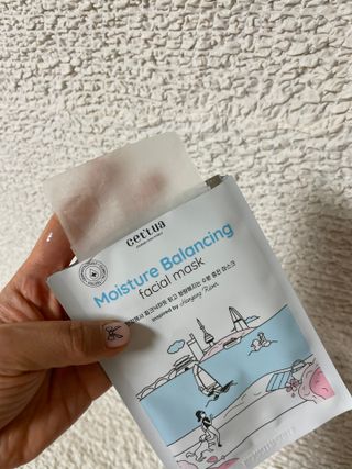 세뚜아(Cettua) 나우[세뚜아] 모이스처 밸런싱 페이셜 마스크 Cettua Moisture Balancing Facial Mask 4매 — 5점을 준 리뷰어가 2023년 12월 올린 사용 사진