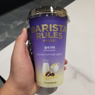 바리스타룰스 돌체 라떼 — 5점을 준 리뷰어가 2023년 4월 올린 사용 사진