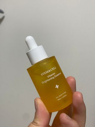 체르엠 스템앤셀 비타민 브라이트닝 에센스 30ml 1개 — 4.5점을 준 리뷰어가 2021년 10월 올린 사용 사진