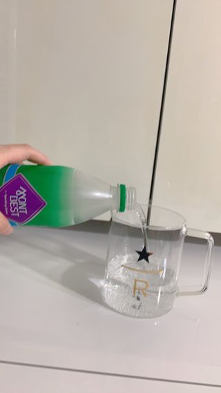 몽베스트 Montbest with Sparkling water Plain 20병 — 5점을 준 리뷰어가 2021년 11월 올린 사용 사진
