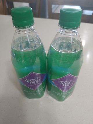 몽베스트 Montbest with Sparkling water Plain 20병 — 5점을 준 리뷰어가 2021년 11월 올린 사용 사진