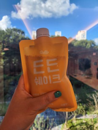 [덜다] 든든 식물성 단백질 쉐이크 40g X 7입 (곡물/딸기) — 5점을 준 리뷰어가 2023년 8월 올린 사용 사진
