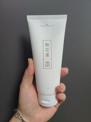 [베러오리진] 무화과 크리미 딥 폼 클렌저/피부 노폐물 & 미세먼지 99 세정 인증 민감성 피부 무자극 인증 — 5점을 준 리뷰어가 2021년 11월 올린 사용 사진