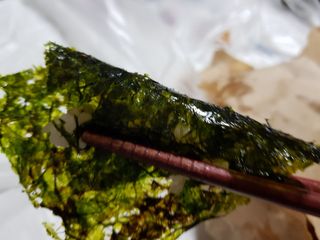 [해림맛김] 들기름에 구운 바삭바삭 김 4종 세트 + 1종 랜덤발송 총5개입 — 5점을 준 리뷰어가 2021년 2월 올린 사용 사진