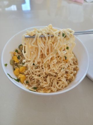 NISSIN 닛신 컵누들  4종 - 씨푸드오리지날, 씨푸드 스파이시, 씨푸드 커리, 씨푸드 XO소스 — 4점을 준 리뷰어가 2022년 12월 올린 사용 사진