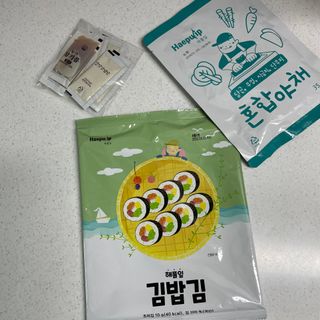 해풀잎 누구나 김밥*1ea [(혼합야채 35g *1ea,  김밥김 (5g, 5ea),  양념간장 (6g, 5ea), 참기름(5g, 2ea)] — 5점을 준 리뷰어가 2022년 7월 올린 사용 사진