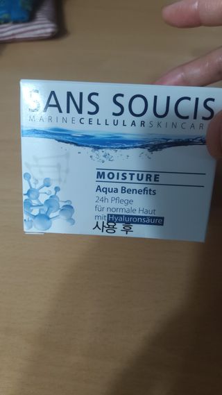 산수시 아쿠아 베네핏 24h 수부지 물광 속건조 수분크림 50ml — 5점을 준 리뷰어가 2021년 7월 올린 사용 사진