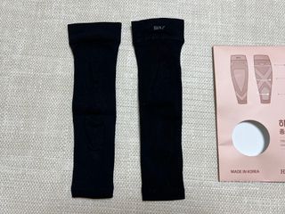 하트플로우 종아리 압박 밴드 스타킹 — 4.5점을 준 리뷰어가 2022년 8월 올린 사용 사진