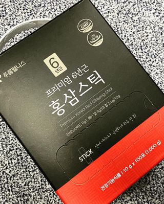 [푸름웰니스] 프리미엄 6년근 홍삼스틱 3mg x 100포 — 5점을 준 리뷰어가 2022년 3월 올린 사용 사진