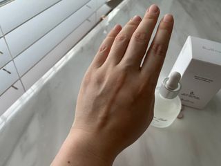 브에노 파리퀸 윌 페이스 오일 — 5점을 준 리뷰어가 2021년 6월 올린 사용 사진