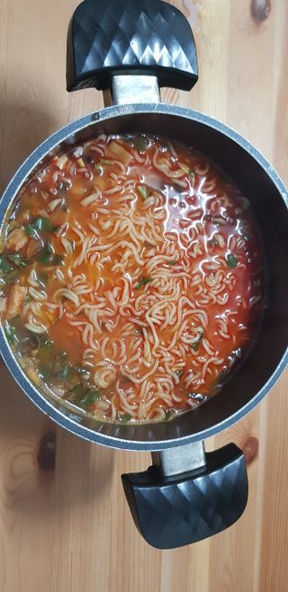 [풀무원] 자연은맛있다 정면, 백면, 홍면  세트 — 5점을 준 리뷰어가 2021년 4월 올린 사용 사진