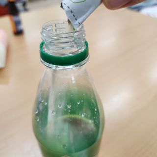 몽베스트 Montbest with Sparkling water Lime20병 — 5점을 준 리뷰어가 2023년 3월 올린 사용 사진
