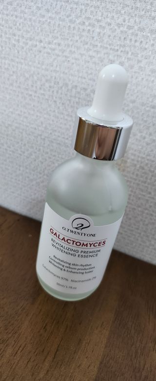 오투에니원 갈락토미세스 리바이탈라이징 프리미엄 화이트닝 에센스 50ml — 5점을 준 리뷰어가 2023년 1월 올린 사용 사진