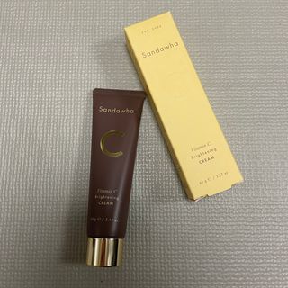 산다화 비타민C 화이트닝 크림 — 5점을 준 리뷰어가 2023년 10월 올린 사용 사진