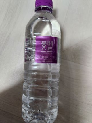 몽베스트 [MONTBEST]위드어스 500mL 20병 — 5점을 준 리뷰어가 2024년 3월 올린 사용 사진