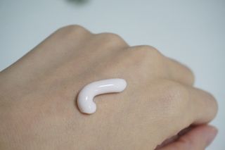 위시스 프리미엄 글루타치온  화이트닝 바디로션 — 5점을 준 리뷰어가 2023년 1월 올린 사용 사진