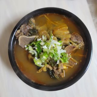 요리반상회 용문해장국 2팩 + 뚝배기 1개 — 5점을 준 리뷰어가 2021년 3월 올린 사용 사진