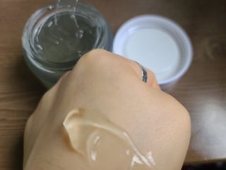 [NEW_버진팜스 푸딩수딩] 투명 푸딩젤이 선사하는 빠른 진정과 깨끗한 피부결 정돈 — 5점을 준 리뷰어가 2021년 8월 올린 사용 사진