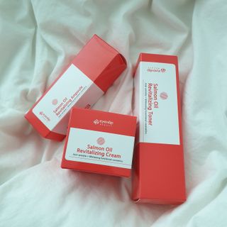 아이앤립 / EYENLIP 아이앤립 연어오일 리바이탈라이징 토너+앰플+크림 3종 세트 — 5점을 준 리뷰어가 2021년 5월 올린 사용 사진