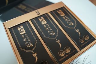 헬스업_천명진프리미엄홍삼스틱_10ml x 30포 — 5점을 준 리뷰어가 2021년 2월 올린 사용 사진