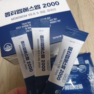 바른비타민 옵티엠에스엠2000 1박스 60포 관절 연골 복합건강기능식품 — 5점을 준 리뷰어가 2021년 6월 올린 사용 사진