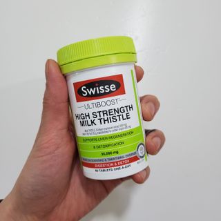 Swisse 스위스 고함량 밀크씨슬 35,000mg 60정 — 5점을 준 리뷰어가 2021년 11월 올린 사용 사진
