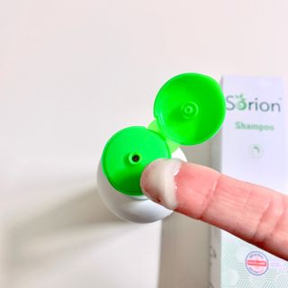 건선/아토피/트러블 두피 각질 케어 소리온 샴푸&플루이드 Shampoo & Fluid — 5점을 준 리뷰어가 2022년 2월 올린 사용 사진
