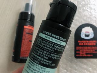 코스모먼트 부스티모 부스팅샴푸60ml + 비듬세정 진정샴푸50ml — 4.5점을 준 리뷰어가 2021년 11월 올린 사용 사진