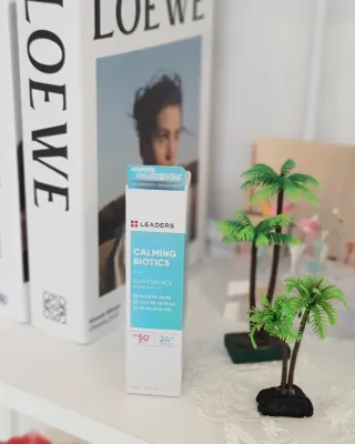 리더스코스메틱 리더스 카밍 바이오틱스 선 에센스 SPF 50+ PA++++ — 5점을 준 리뷰어가 2022년 6월 올린 사용 사진